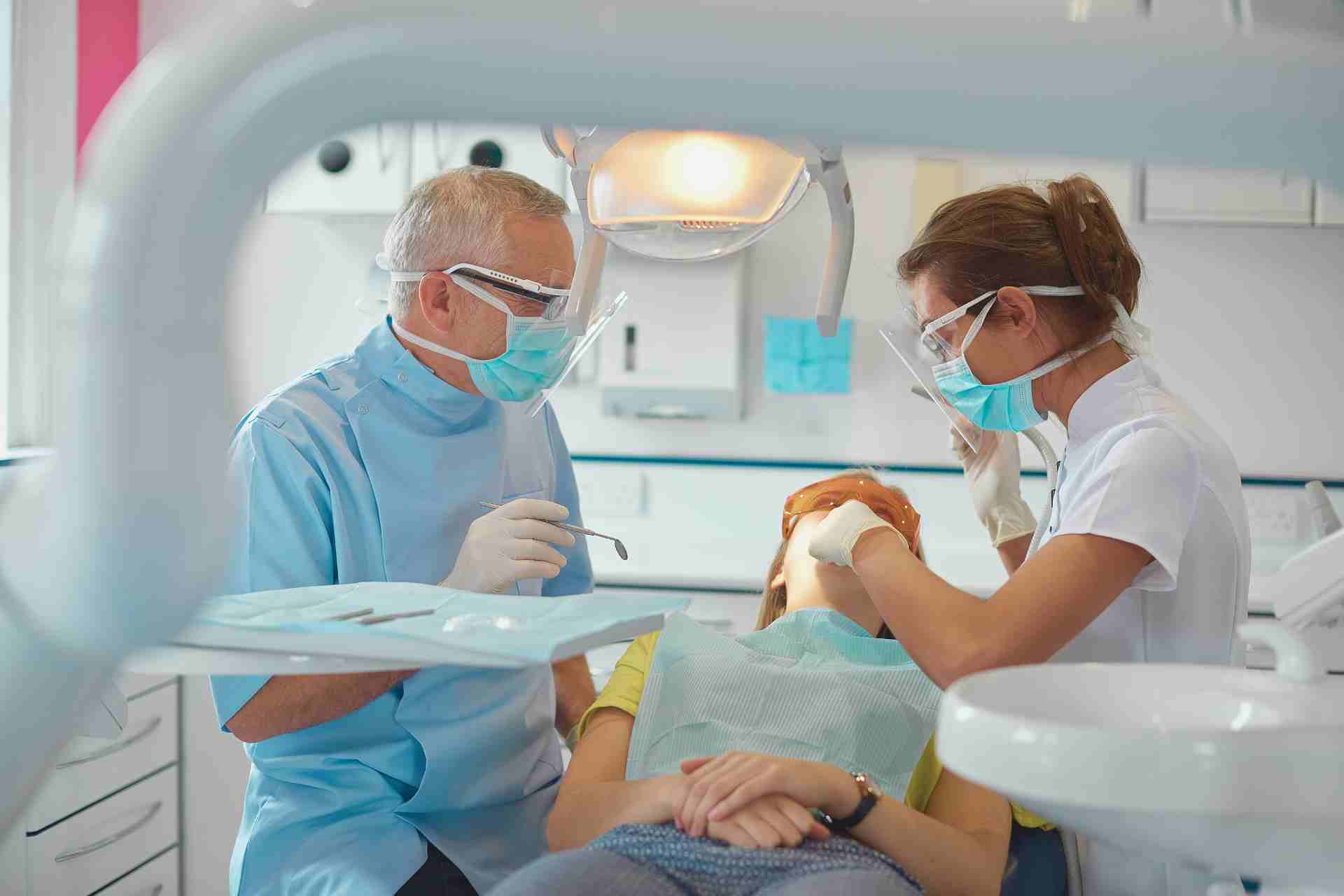 Dentist in Rosharon, TX